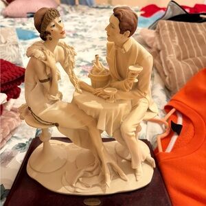 Giuseppe Armani “cocktails” Porcelain Sculpture Figurine in Cream